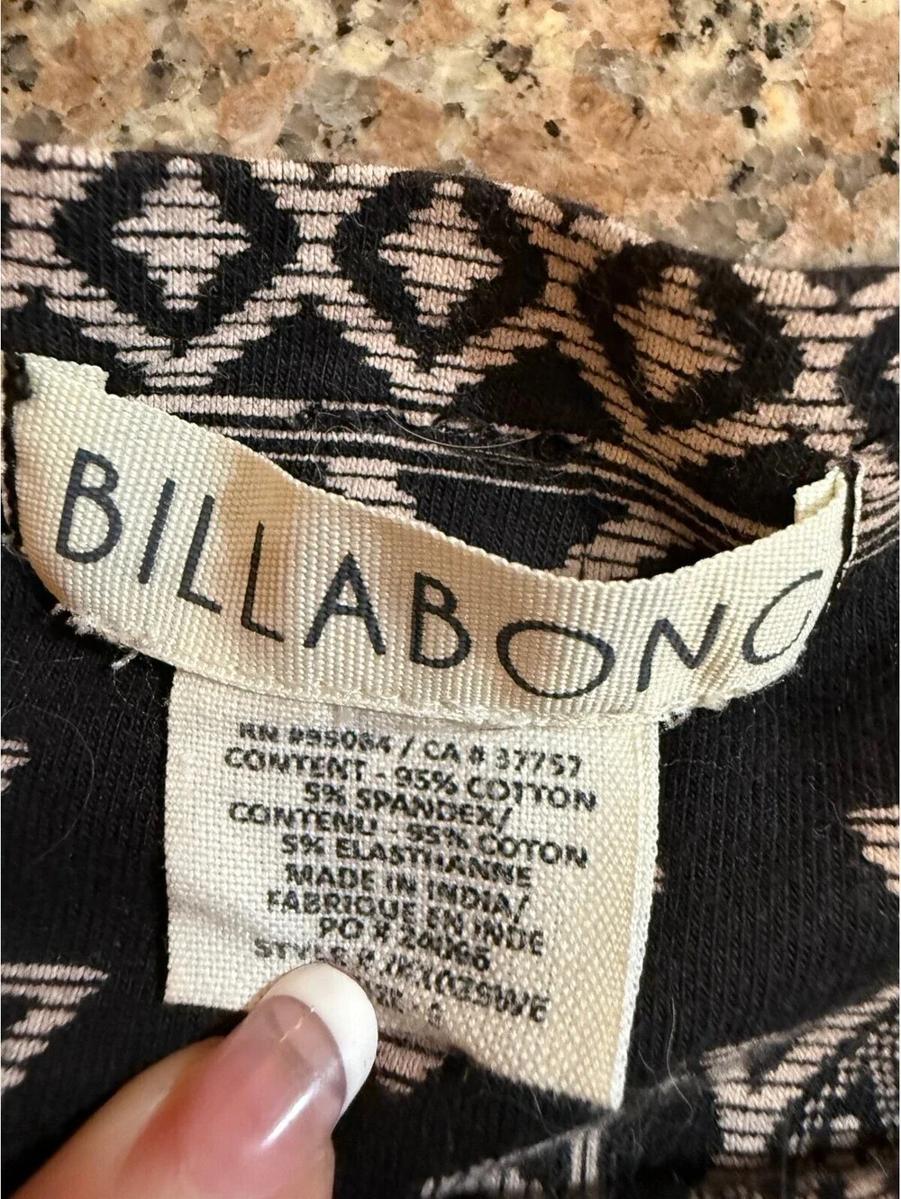 Billabong Black and Beige Patterned Mini Skirt